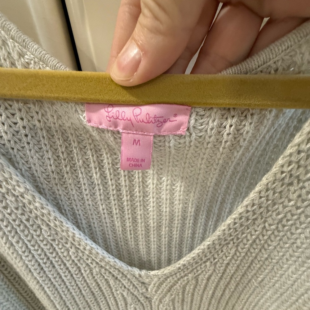Lilly Pulitzer Light Gray V-Neck Sweater tank